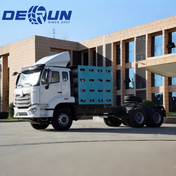 ລົດໄຖນາ Sinotruk Howo 6X4 CNG NX NX NX